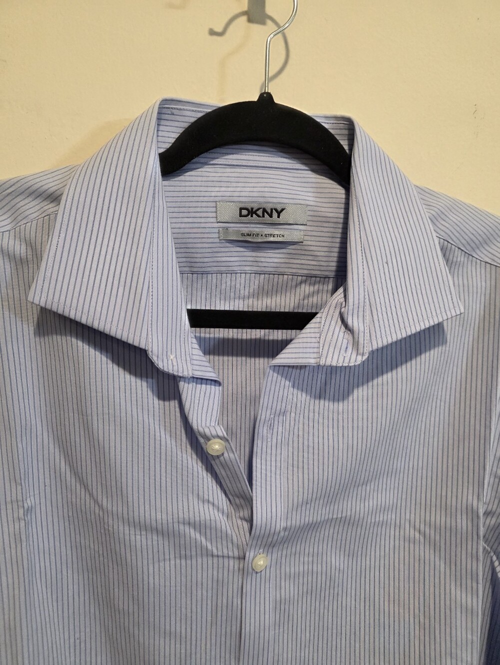DKNY Light Blue Pinstripe Men's Dress Shirt 16 1/2 32/33